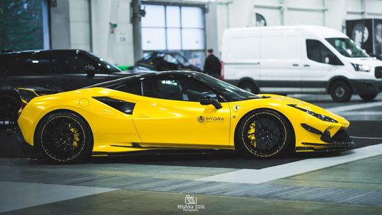 Moto Session 2025: Samochody, pokazy i goście specjalni 