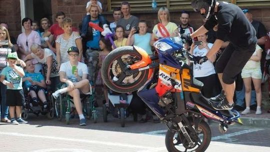 Motocykliści w szpitalu. Zawieźli prezenty chorym dzieciom. "Miła odskocznia od problemów"