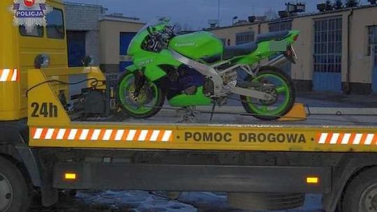 Motocyklista miał 2,7 promila. Sprzedawczyni zabrała mu kluczyki