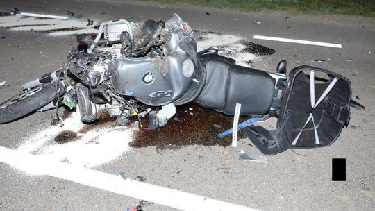 Motocyklista uderzył w "szambowóz". Zginął na miejscu