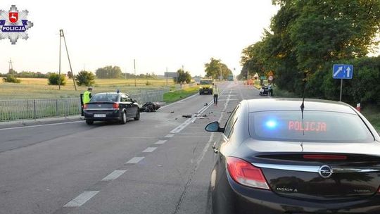 Motocyklista uderzył w tył Forda. Jest w szpitalu