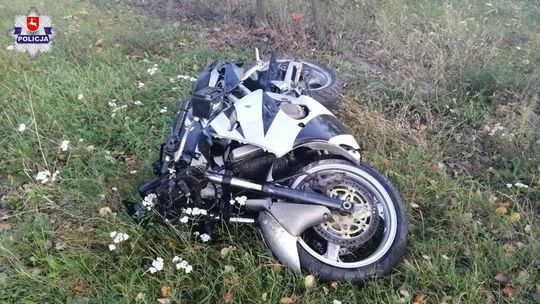 Motocyklista zderzył się z ciągnikiem. Trafił do szpitala