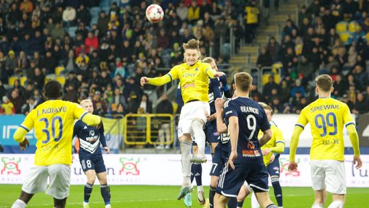 Motor gra dzisiaj z Podbeskidziem, u „Górali” znowu trzęsienie ziemi