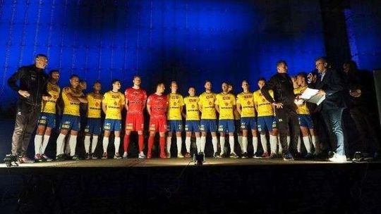 Motor już po prezentacji. "Celem awans" (zdjęcia, wideo)