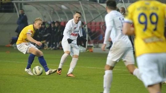 Motor musi wyciągnąć wnioski, pochwały dla Lewartu