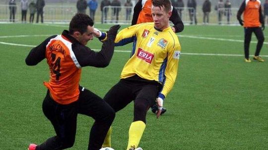 Motor - Tomasovia 7:0, były obrońca Górnika Łęczna na testach