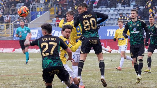 Motor z Piastem zagra dzisiaj o sześć punktów