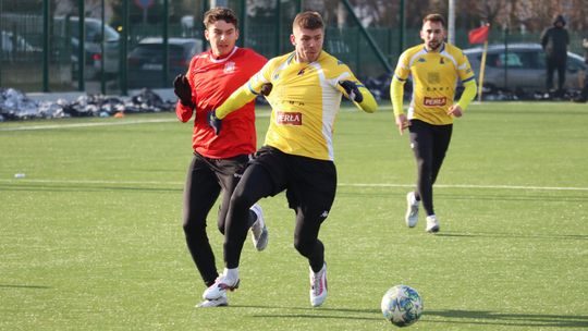 Motor zaczyna wiosnę od meczu z Olimpią Grudziądz. Boisko i rywal wielką niewiadomą