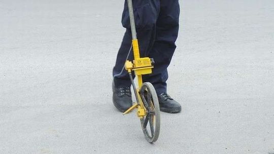 Motorowerzysta zderzył się z samochodem. Kto widział wypadek?