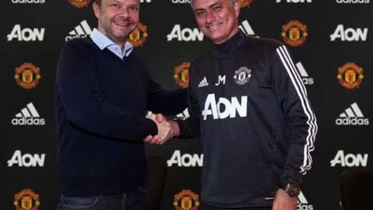 Mourinho przedłużył kontrakt z Manchesterem United (wideo)