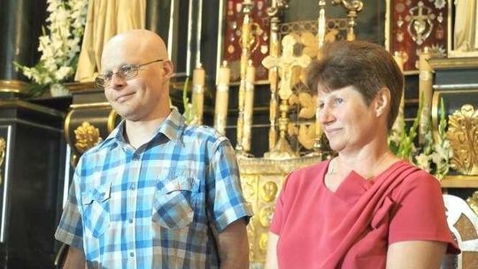 Mówili, że umrę, ale nowotwór się wycofał. Kamil opowiada o cudzie 