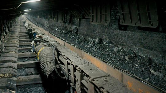 Można palić najgorszym dla środowiska węglem. Właśnie zgodził się na to rząd