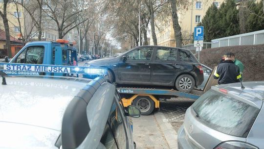 MPK jest zbyt drogie na odholowanie wraków z ulic Lublina