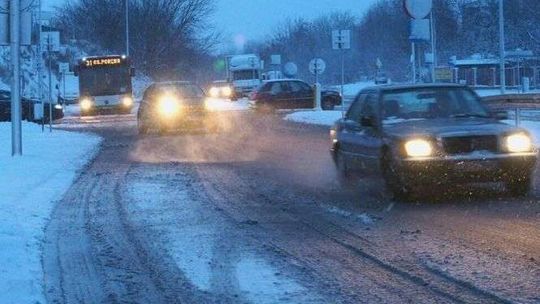Mróz i śnieg w woj. lubelskim: Sytuacja na drogach