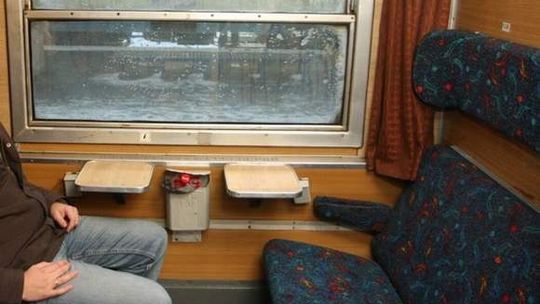 Mróz w wagonie. PKP: \"Przepraszamy. Do takich sytuacji nie powinno dochodzić\"