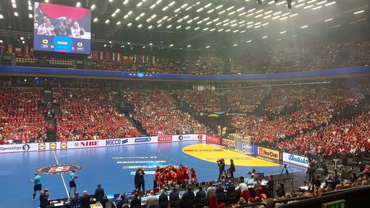 MŚ piłkarek ręcznych: Faworytki zagrają o złoto