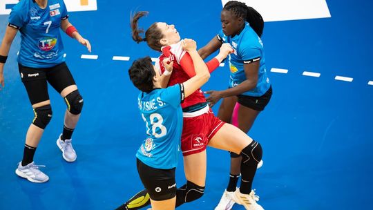 MŚ piłkarek ręcznych: Polska pokonała Tunezję i pojedzie do Rotterdamu