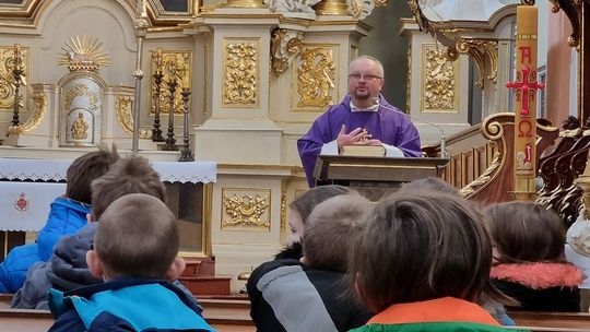 Msza w Janowie Podlaskim dla ukraińskich sierot. "Byłem świadkiem łez polskich i ukraińskich"