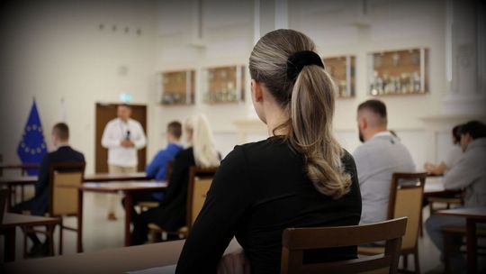 Mundur im się marzy. Sporo chętnych do pracy w policji. Dzisiaj mieli testy