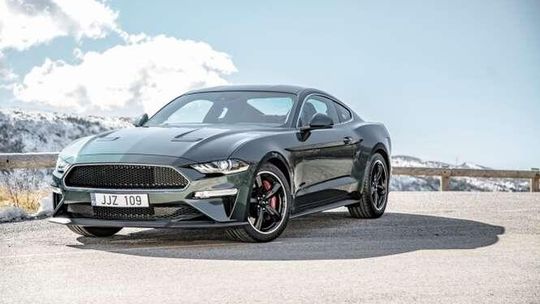 Mustang zawsze kusi. Jaki jest nowy ford mustang?