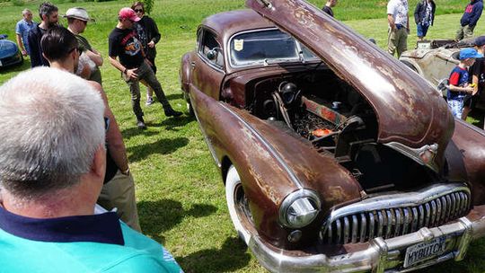 Mustangi i chevrolety w Hrubieszowie. Do miasta zjechały amerykańskie auta