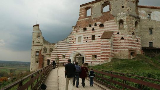Muzeum w Janowcu bez szefa. Zwolniona dyrektor idzie do sądu
