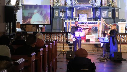 Muzyczny hołd dla Jana Pawła II. Harfa, śpiew i wyjątkowy koncert w rocznicę urodzin papieża