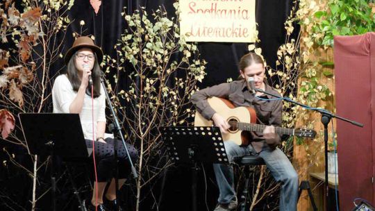 Muzyka i fotografia w starej plebanii 