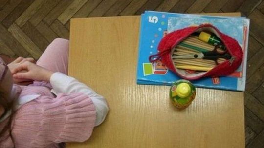 "My mamy krzyża i orła znak". Dziecięca Rota poróżniła szkołę