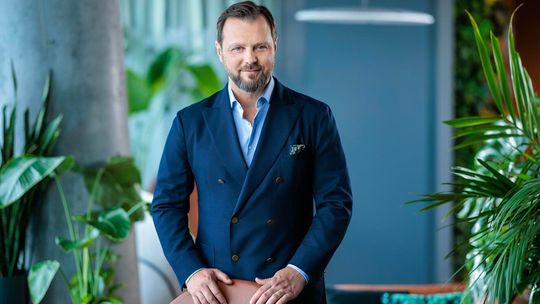 N!Asystent nowej generacji. Nest Bank pokazuje asystenta AI, który załatwia sprawy w rozmowie