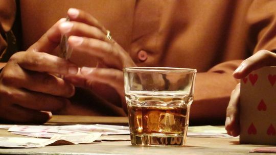 Na czym polega detoks alkoholowy? Sprawdź, jak przebiega pierwszy krok do trzeźwości!