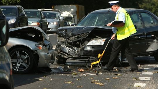 Na drogach bezpieczniej? Mniej zabitych i rannych w 2012 roku