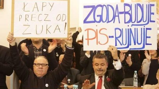 „Na drzewo”, „idź się powieś”, „do jeziora”. Prokurator zbada sesję Rady Miasta? PiS składa zawiadomienie