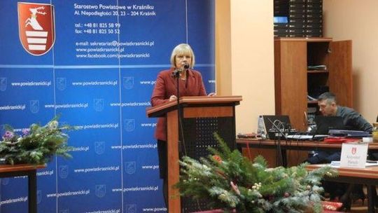 Na emeryturze już była. Ale teraz wieloletnia skarbnik powiatu kraśnickiego kończy pracę definitywnie