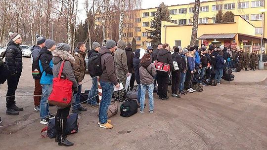 Na ferie do wojska. Ustawiła się kolejka do terytorialsów