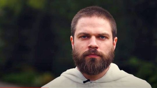 Na jego msze przychodziły tłumy. Dlaczego lubelski dominikanin odszedł z Kościoła?