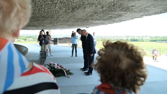 Na niemieckiej aukcji ponad 20 artefaktów dotyczących więźniów obozu na Majdanku