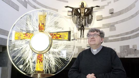 Na nowo ułożyć sobie porządek świata. Rozmowa na Wielki Piątek