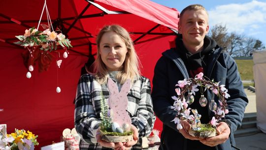 Na placu Zamkowym trwa jarmark wielkanocny. To ostatni dzień