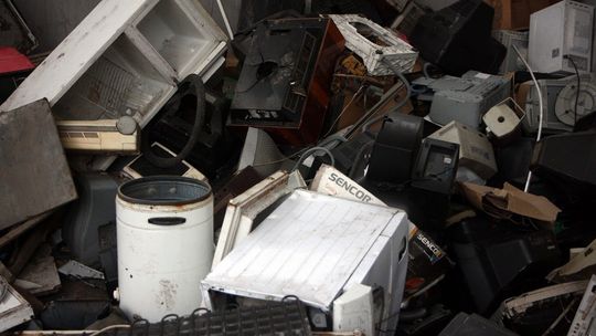 Na plebanię ze starym odkurzaczem. W kościołach archidiecezji lubelskiej zbierają elektrośmieci