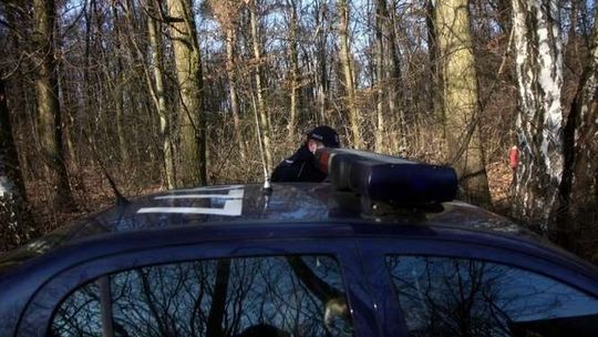 Na skok skradzioną ciężarówką, potem przeładunek. Ale gang popełnił kilka błędów