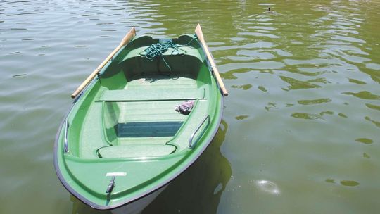 Na środek jeziora po alkoholu i skok na głęboką wodę. Weekendy to dla ratowników ciężki czas