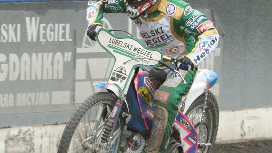 Na stadionie przy Al. Zygmuntowskich będzie oświetlenie. Ale tylko toru