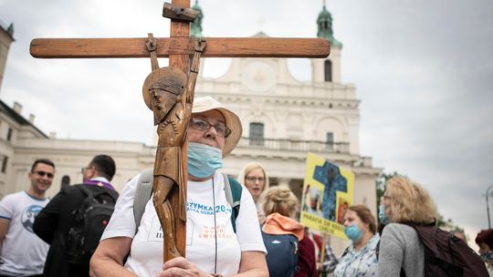 Na szlak wyszli pierwsi lubelscy pielgrzymi. „Żebyśmy nie miały kwarantanny"