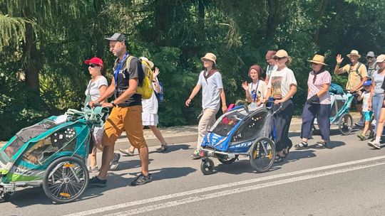 Mimo upału nie zwalniają tempa