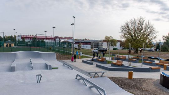 Na tę inwestycję mieszkańcy czekali latami. Skatepark we Włodawie już gotowy