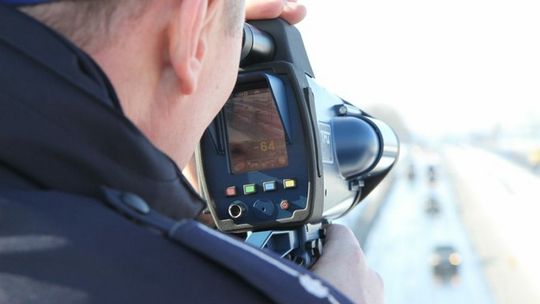 Na widok policjantów zamienił się miejscami z pasażerem