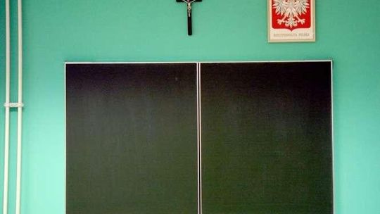 Nacisk na patriotyzm i kształtowanie tożsamości narodowej. Co się zmieni w eduakcji?