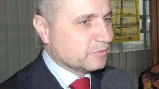 Naczelnik odchodzi z urzędu. Będzie tworzył program PiS