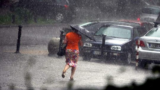Nad woj. lubelskie nadciągają burze z gradem